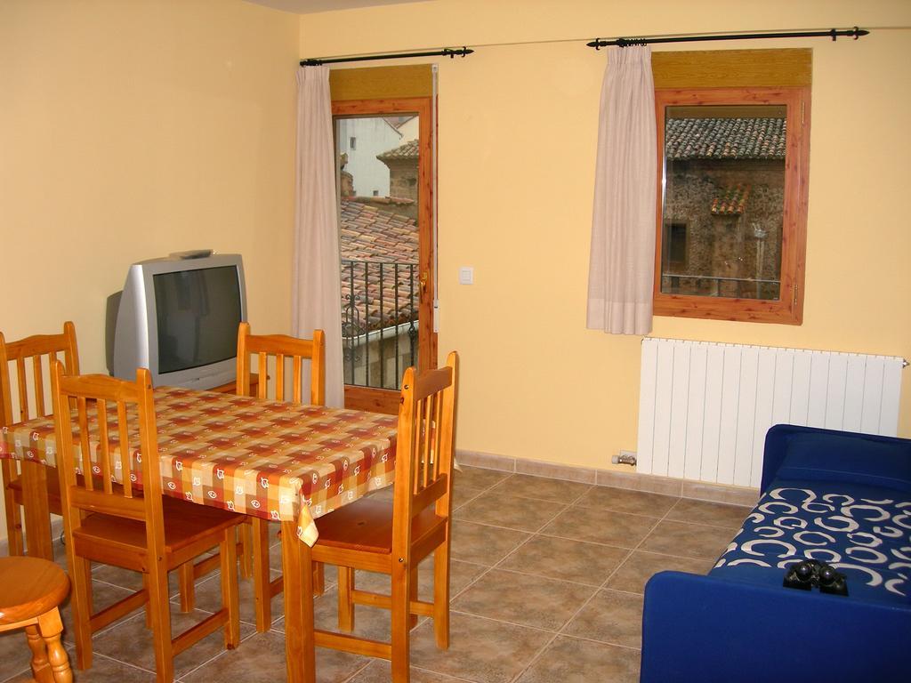 Apartamentos Turisticos Rosario Camarena de la Sierra Ngoại thất bức ảnh