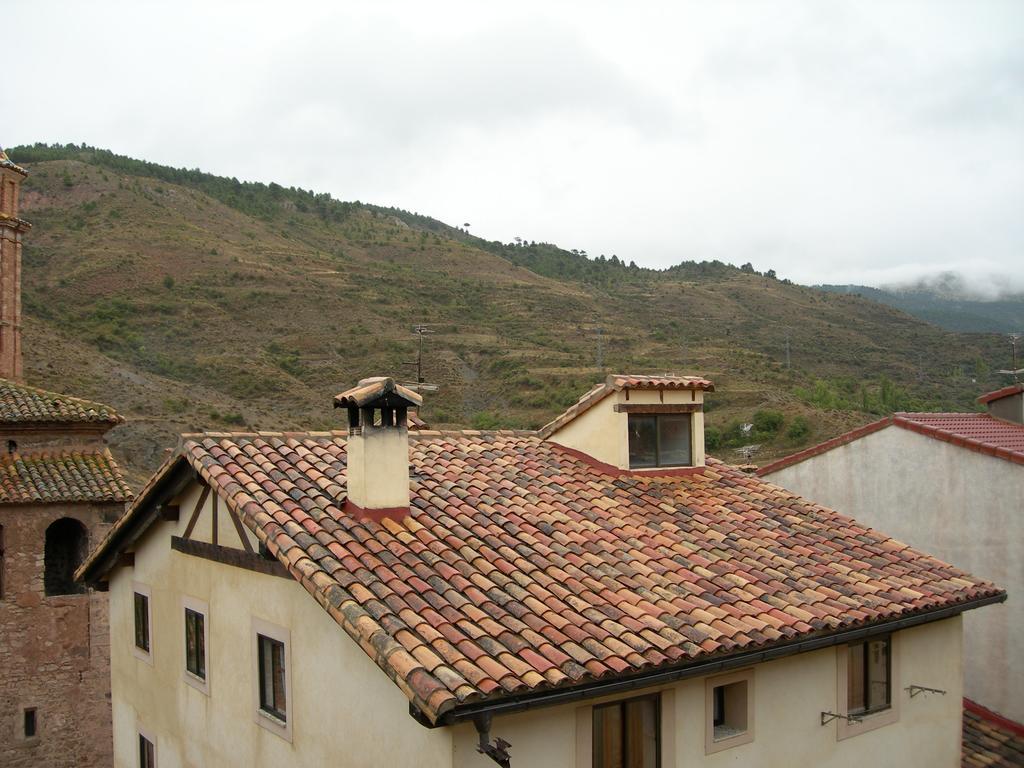 Apartamentos Turisticos Rosario Camarena de la Sierra Ngoại thất bức ảnh