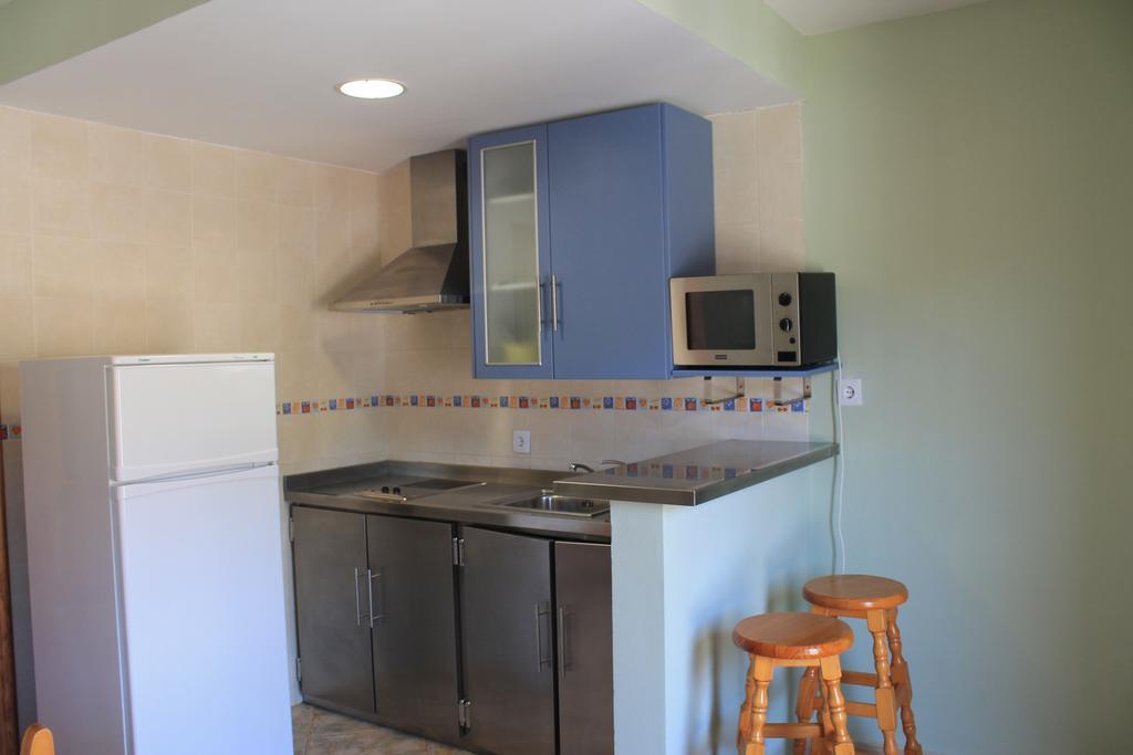 Apartamentos Turisticos Rosario Camarena de la Sierra Phòng bức ảnh