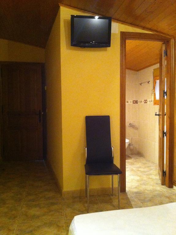 Apartamentos Turisticos Rosario Camarena de la Sierra Ngoại thất bức ảnh